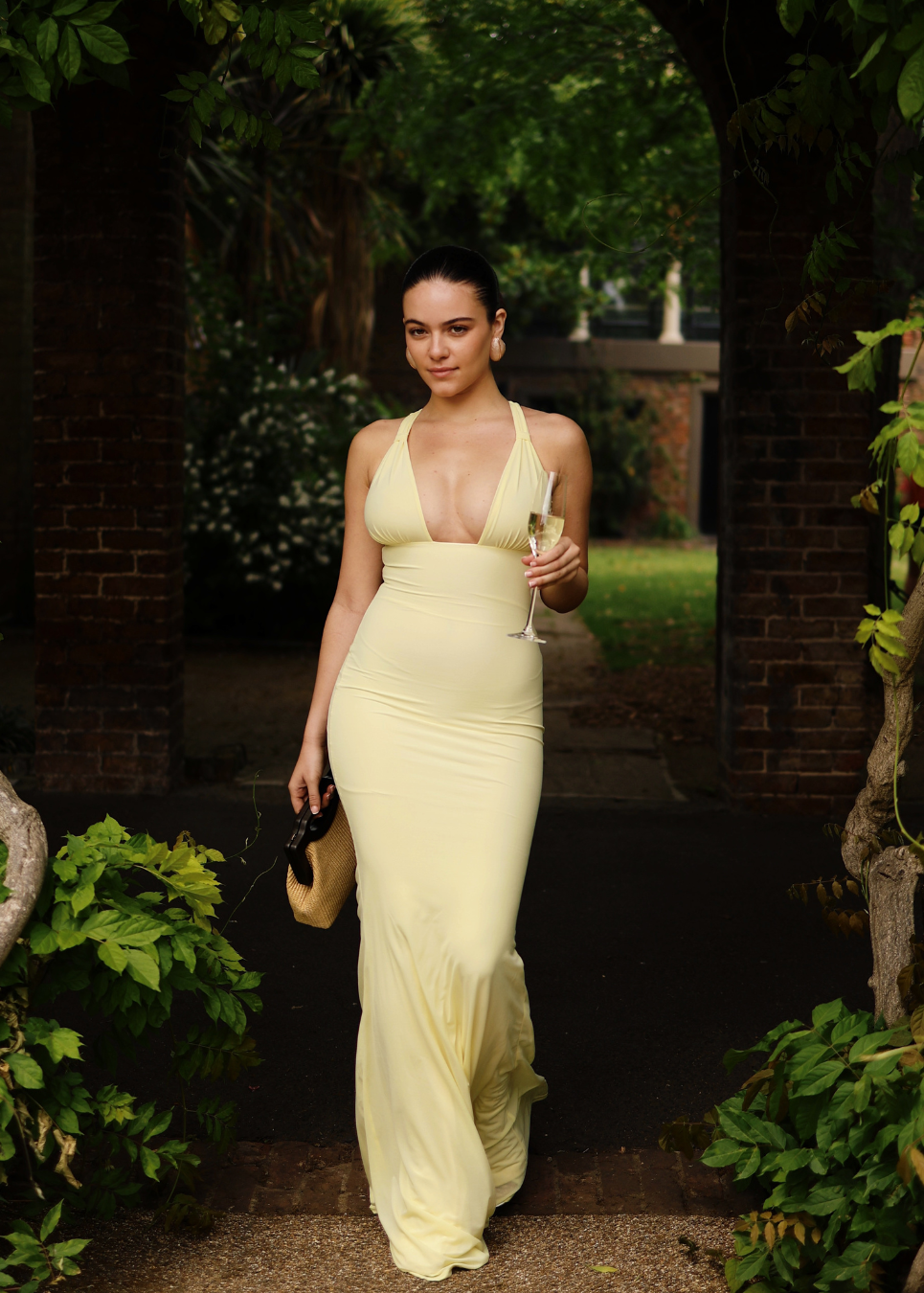 'Andy' - Adjustable Fishtail Shell Cup Maxi - Butter Yellow